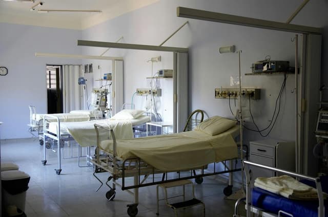 Hospitais e Clínicas
